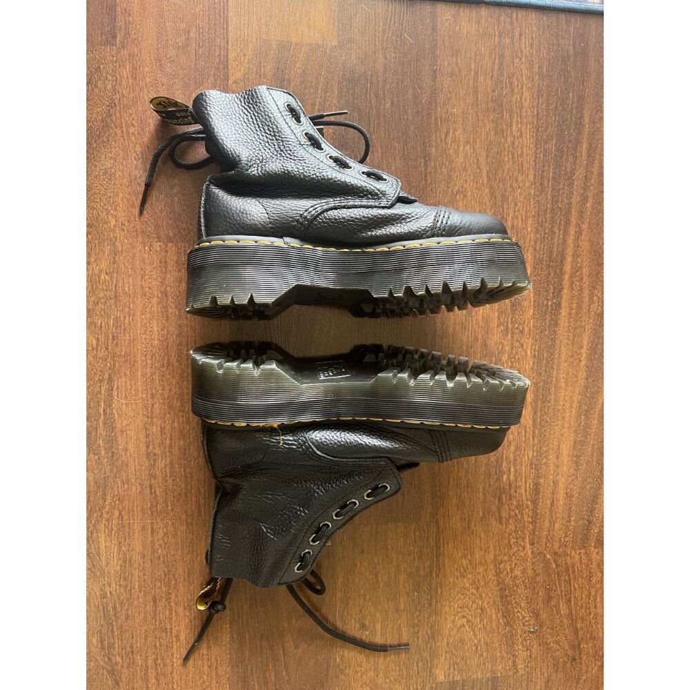 Dr. Martens Black Leather Platform Combat Boots Women’s US 7 EU 38 Lug Sole - Picture 6 of 7